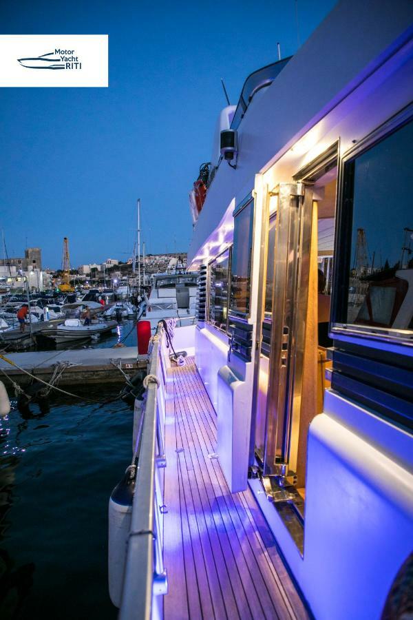 Hotel Riti Yacht Kalkara Exterior foto